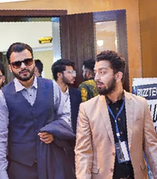 Visitors arriving at the BizzTech hall